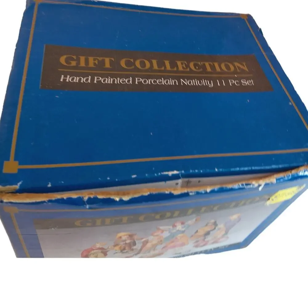 Vintage Nativity Set Christmas Gift Collection Hand Painted Set of 11